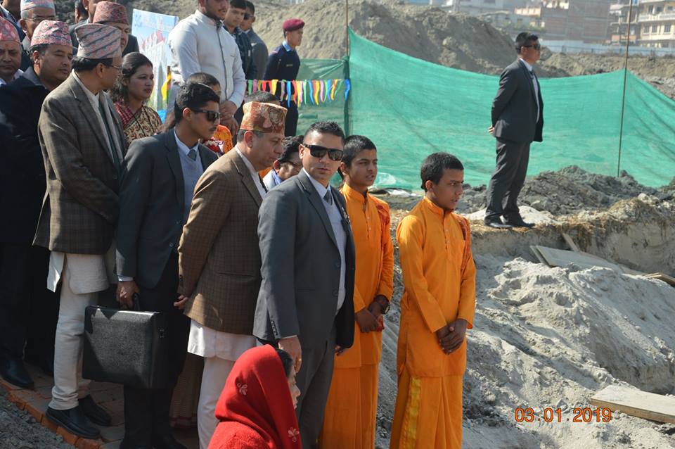 काठमाण्डौ उपत्यका खानेपानी लिमिटेड, आयोजना कार्यान्वयन निर्देशनालय अन्तर्गत बालकुमारी, ललितपुर स्थित फोहर पानी प्रशोधन केन्द्र निर्माण कार्यको शिलान्यास कार्यक्रममा उपस्थित पदाधिकारिहरु